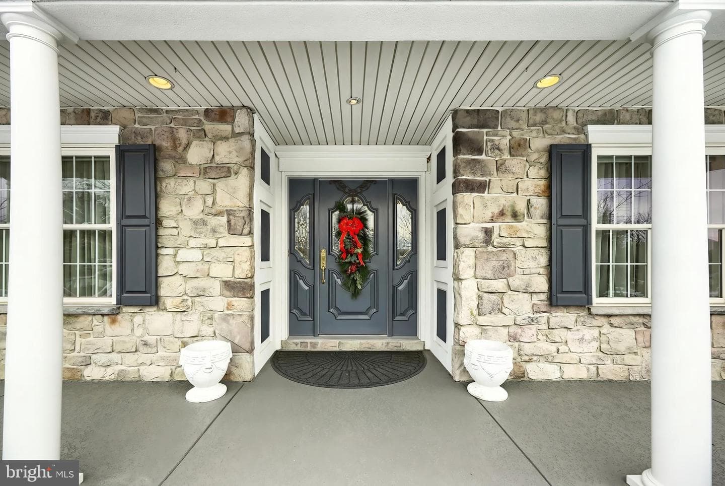 60 Hunters Circle photo 5