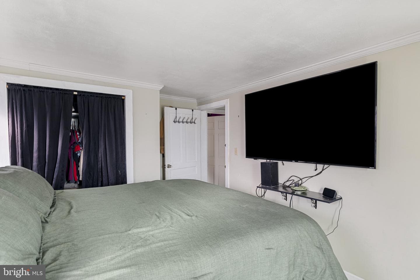 141 W King Street photo 18