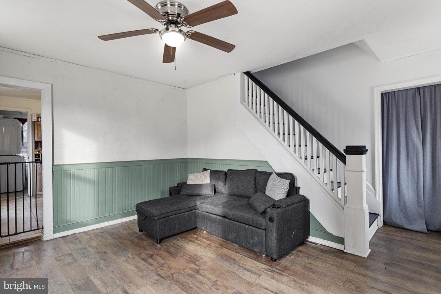141 W King Street photo 6