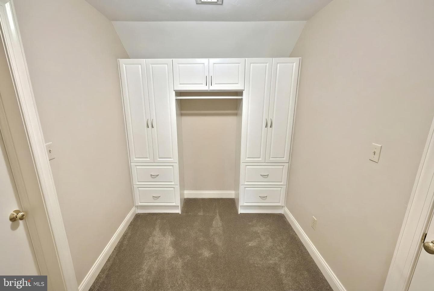 245 Orchard Drive photo 44