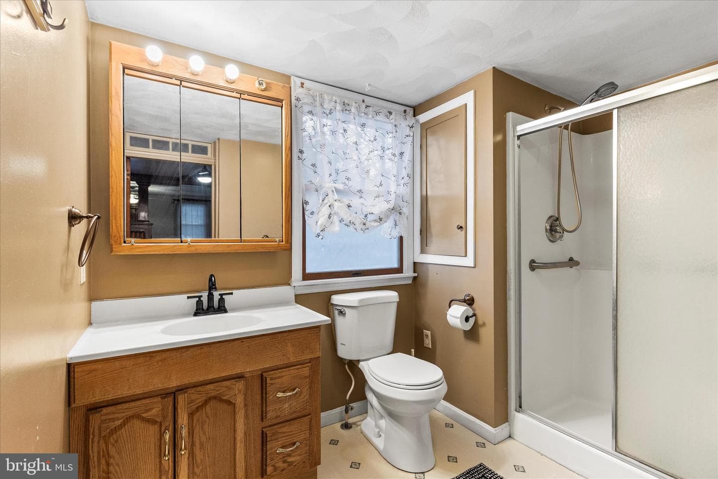 308 Abbottstown Street photo 13