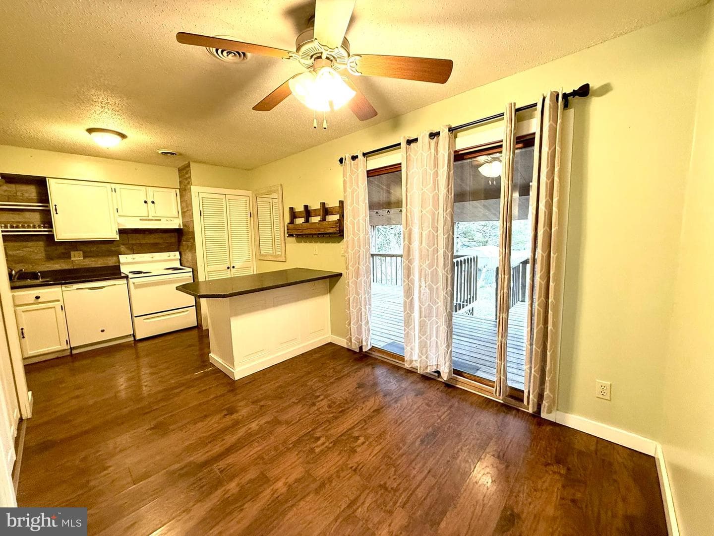 4 Oxwood Circle photo 10