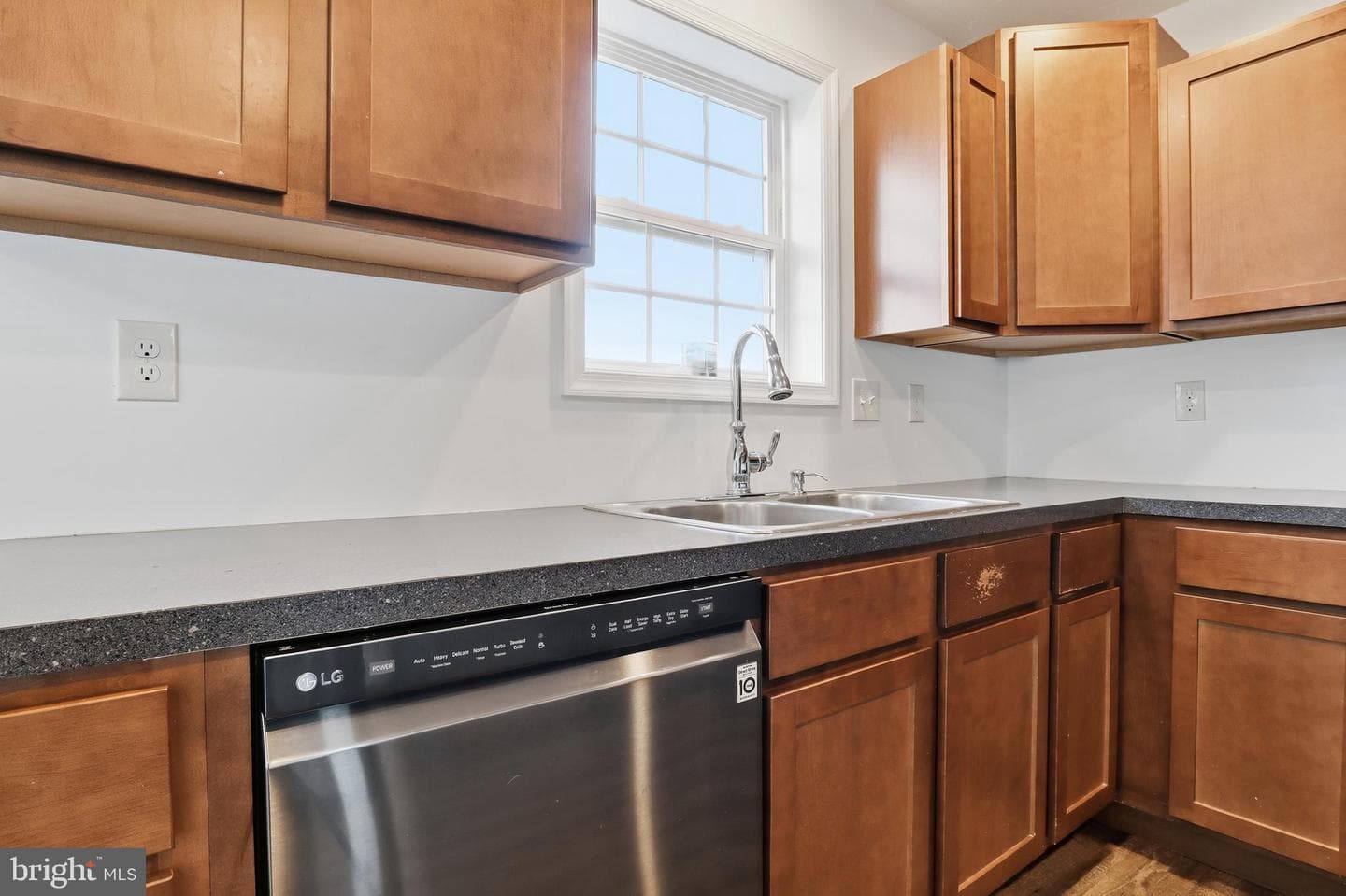 1486 New Chester Road photo 12