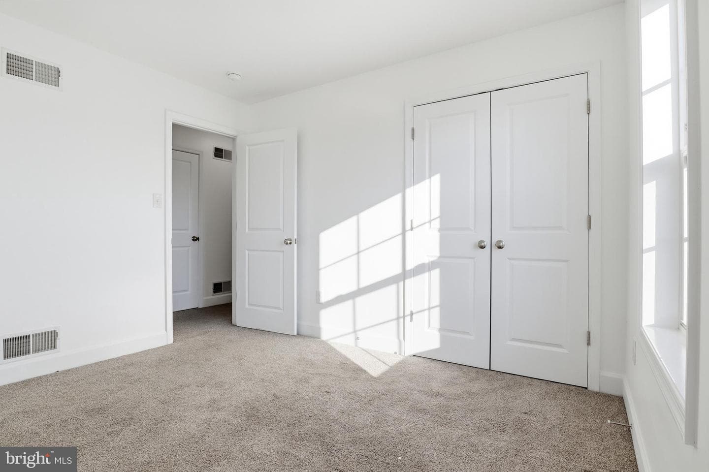 1486 New Chester Road photo 19
