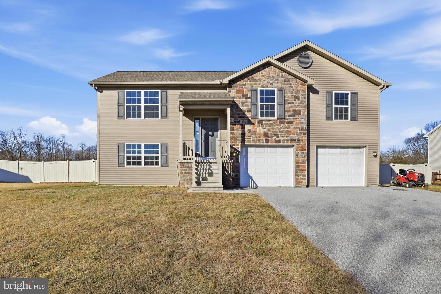 1486 New Chester Road photo 2