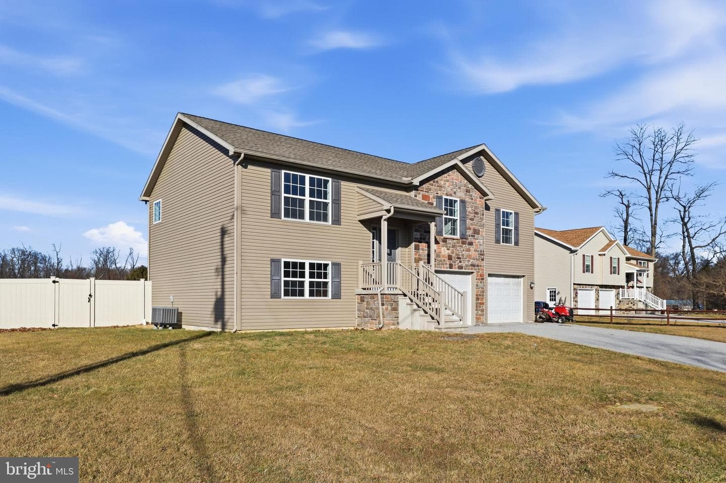 1486 New Chester Road photo 4