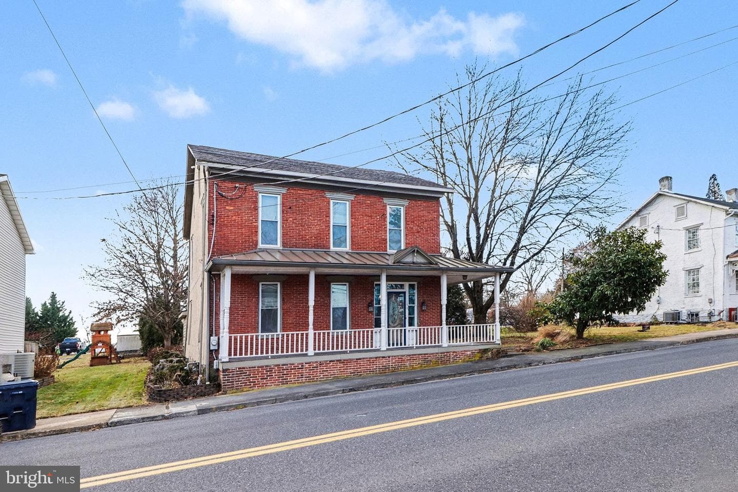 153 E Main Street photo 2