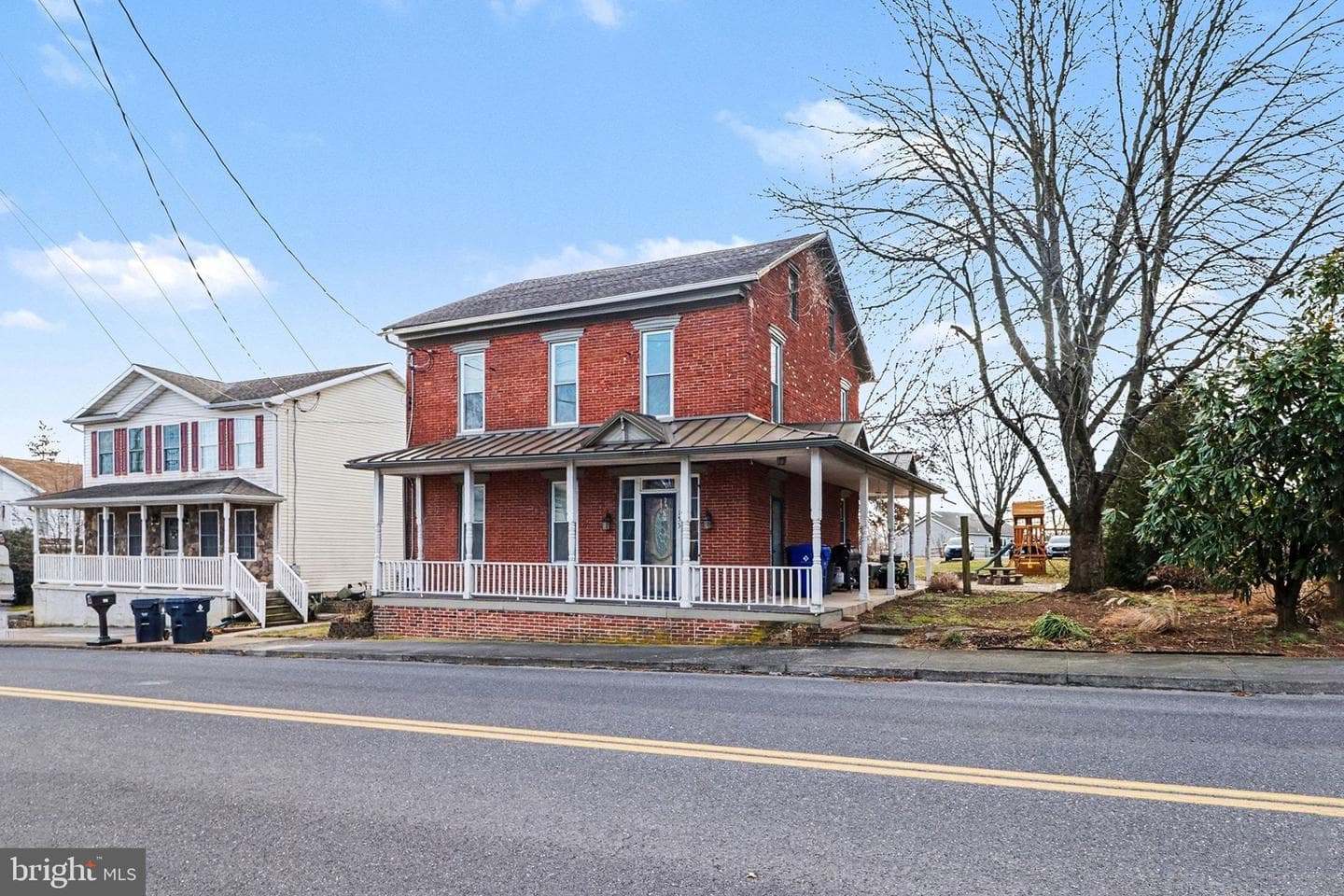 153 E Main Street photo 3