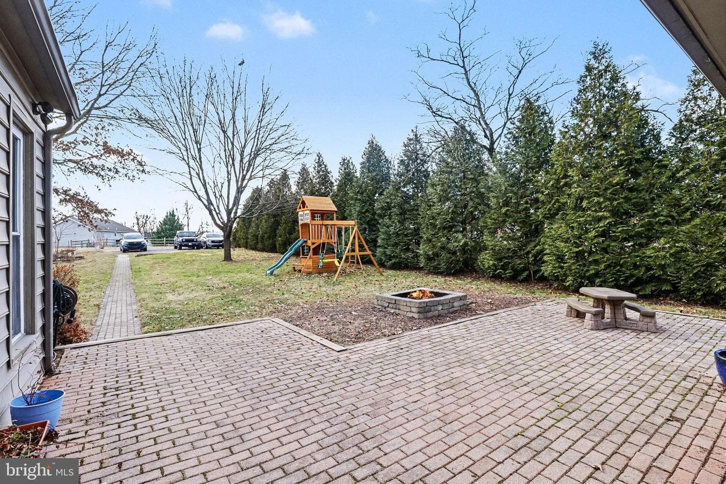 153 E Main Street photo 31