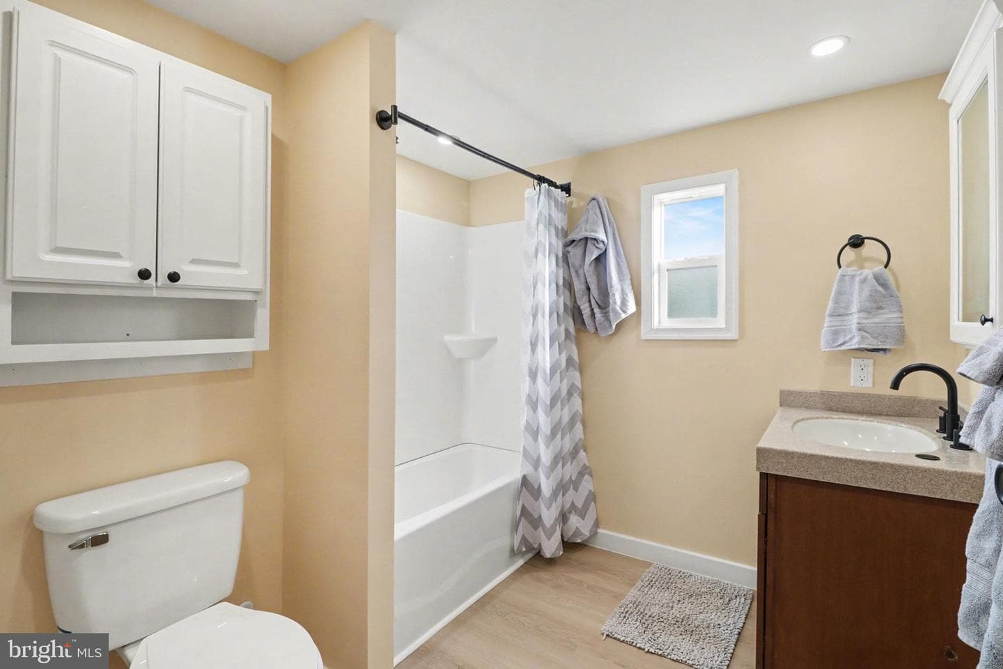 306 Benning Avenue photo 16