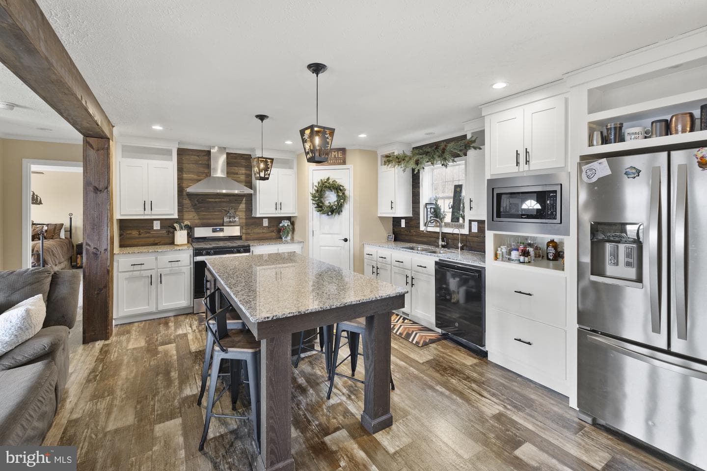 232 Hilltop Road photo 10