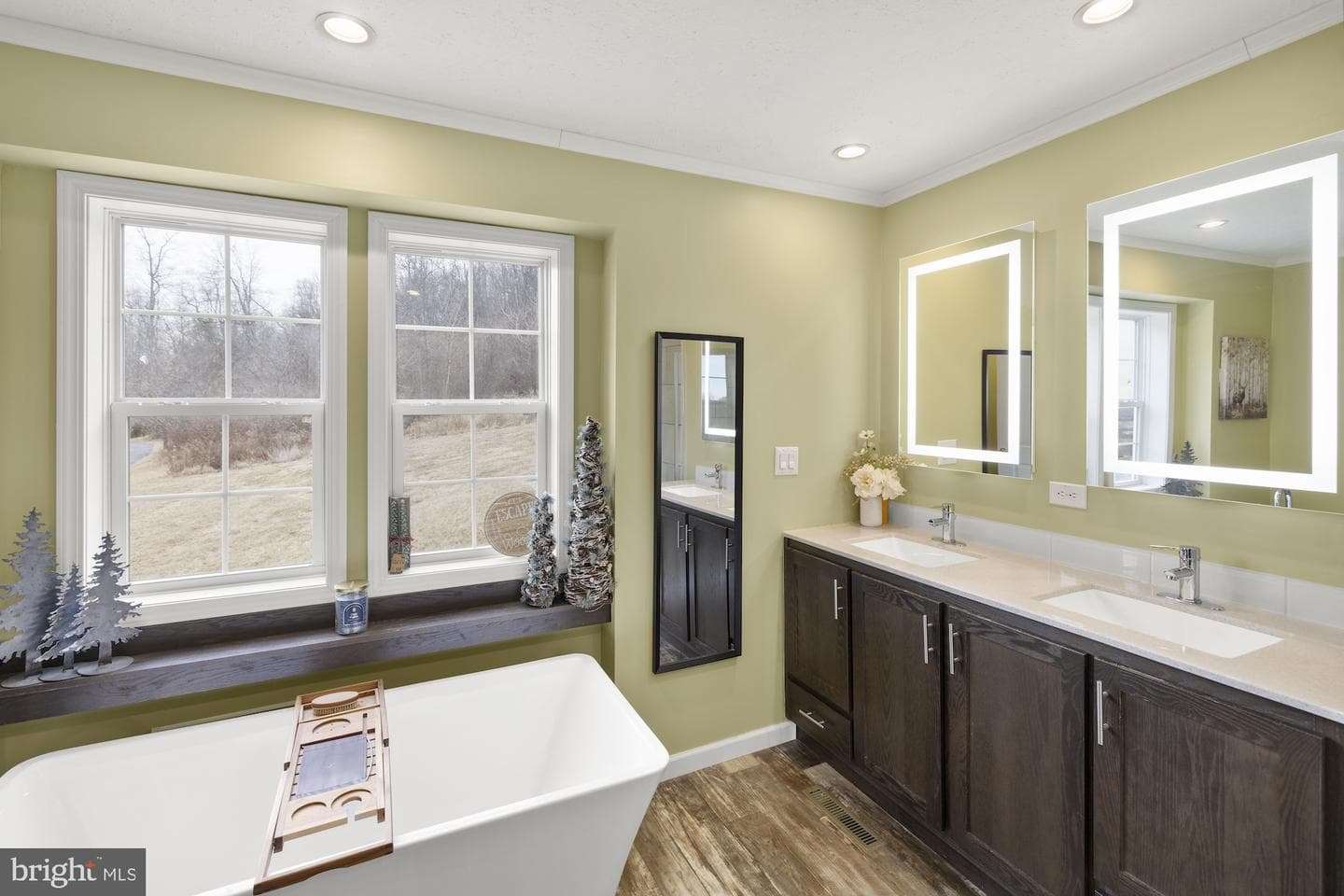 232 Hilltop Road photo 16