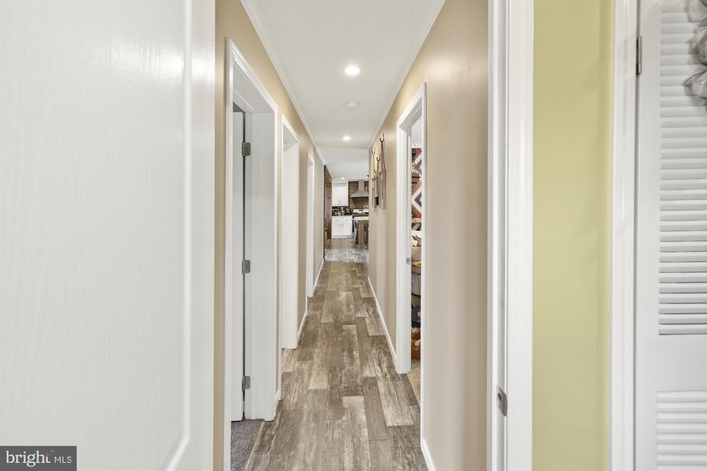 232 Hilltop Road photo 17