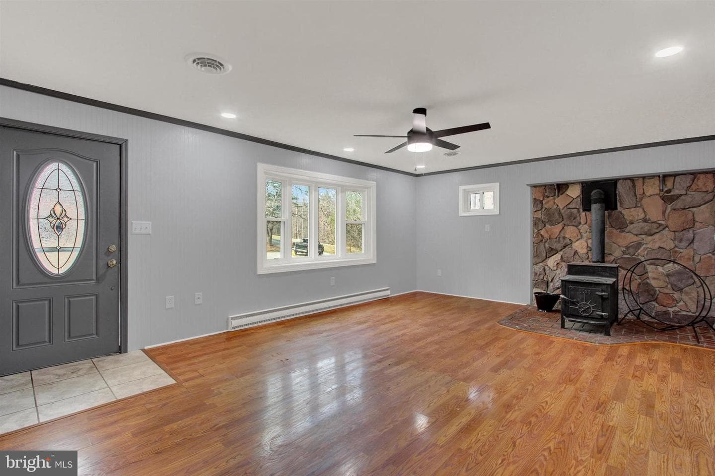 203 Pebble Lane photo 9