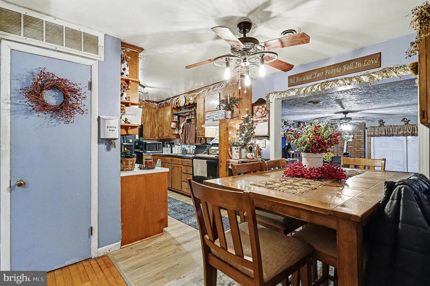 1245 Harney Road photo 8