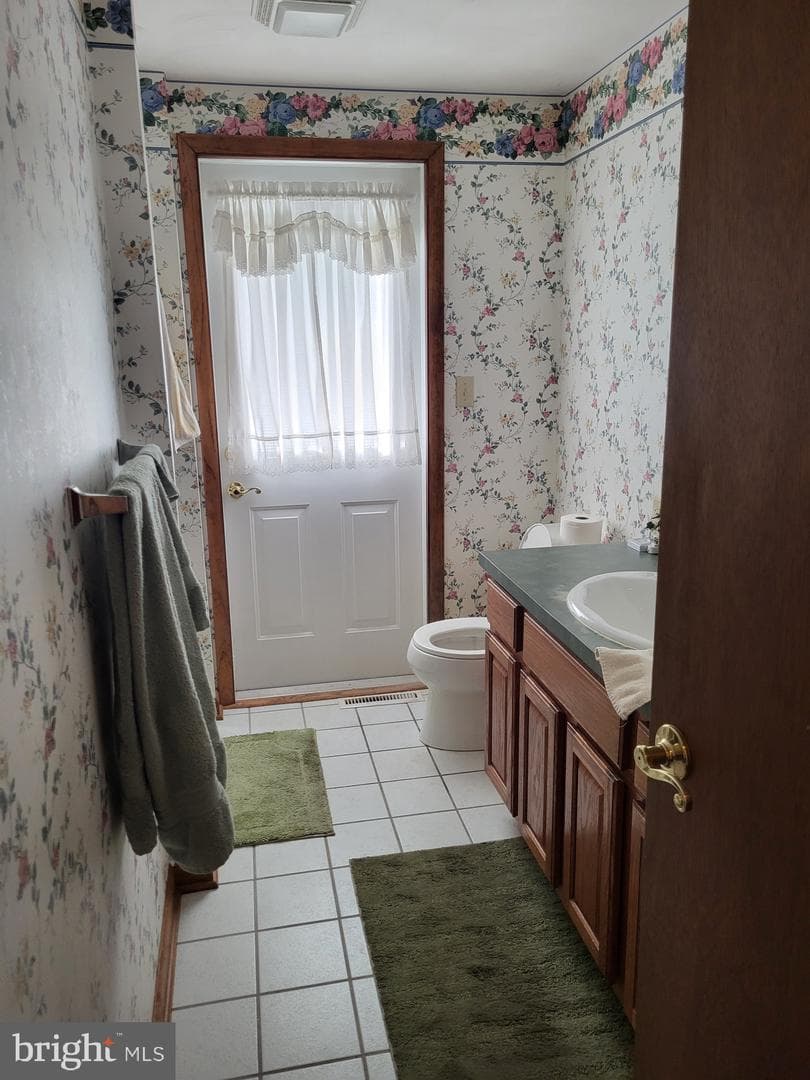 121 Michelle Drive photo 10