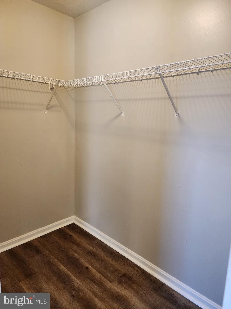 200 Skyview Circle photo 4