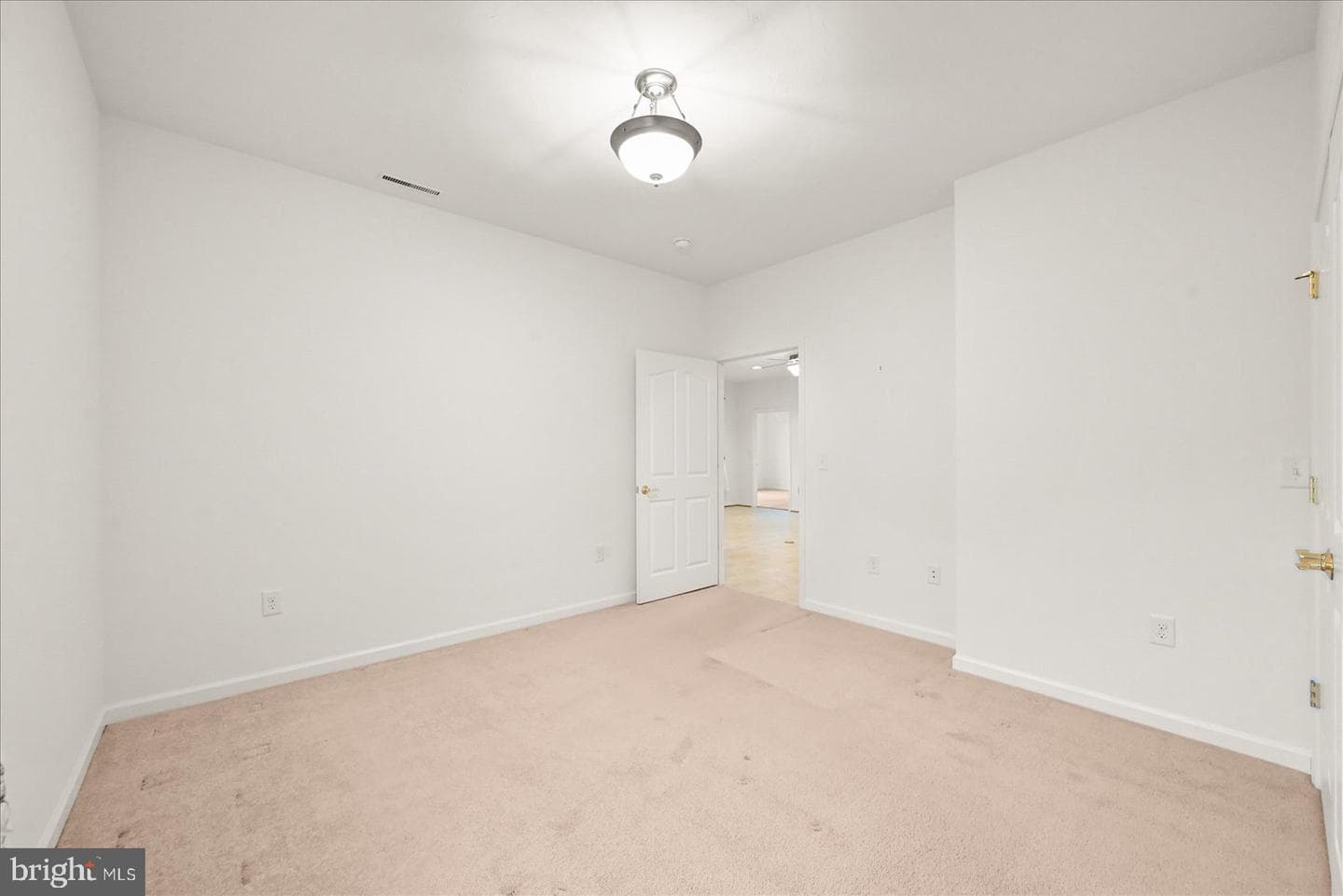 20 Stedtle Avenue photo 14