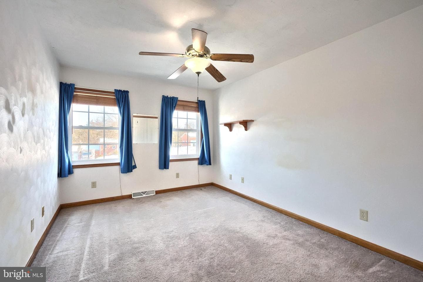 9 Wheatland Drive photo 24