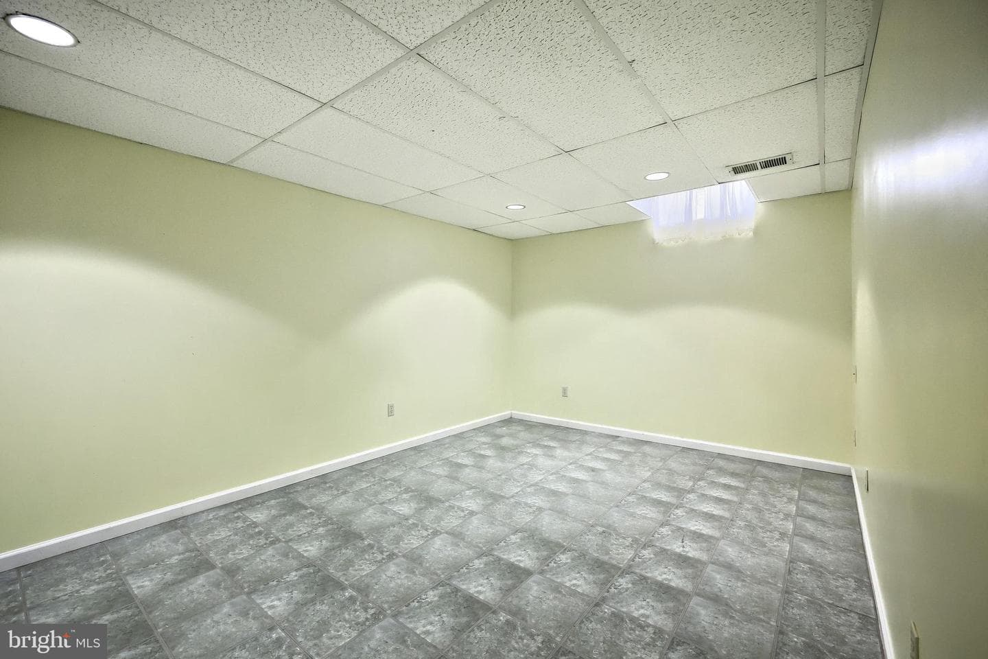9 Wheatland Drive photo 36
