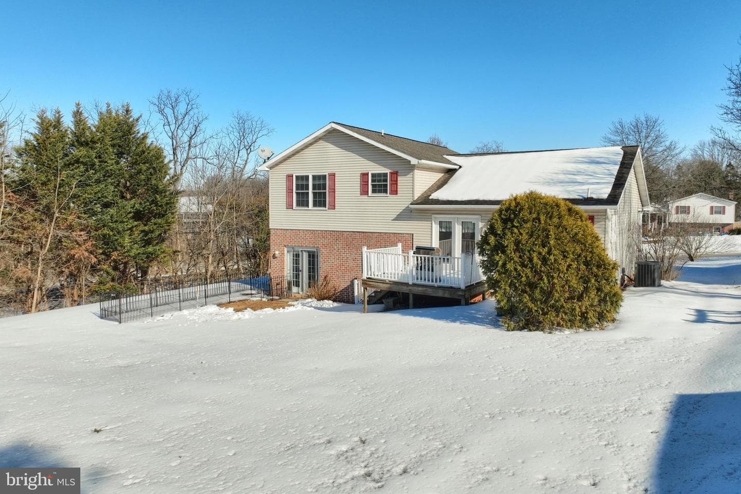 9 Wheatland Drive photo 42