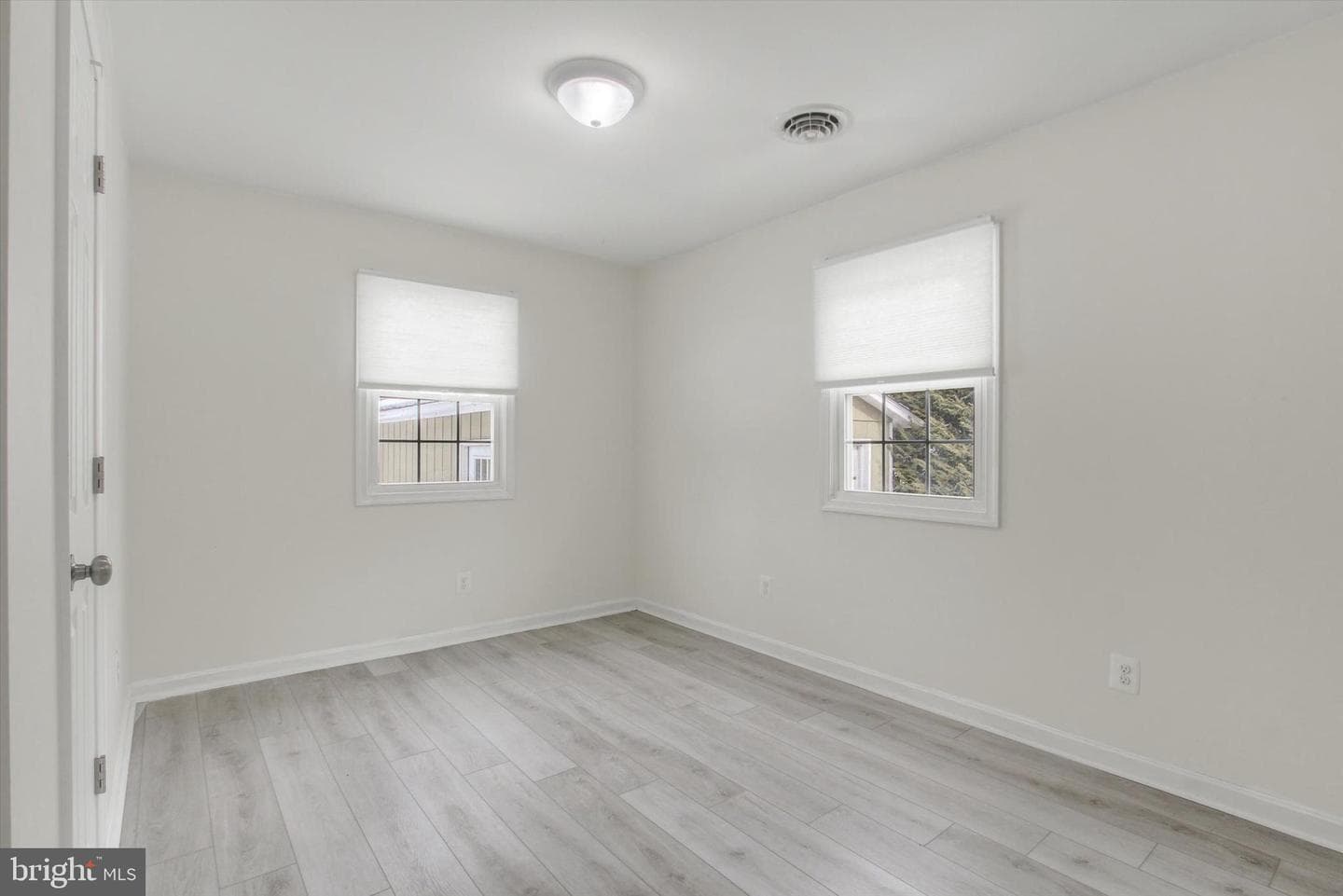 243 Forrest Drive photo 18