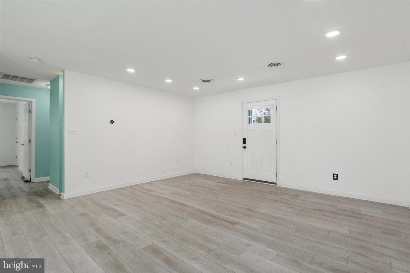 243 Forrest Drive photo 3