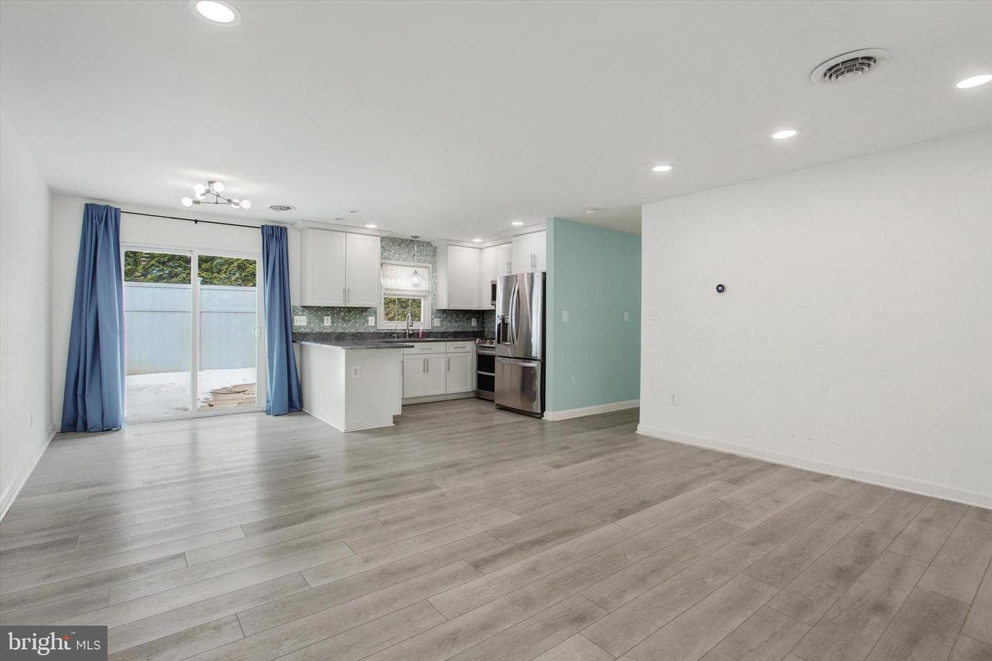 243 Forrest Drive photo 4