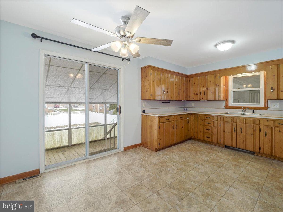 507 Ridge Avenue photo 10