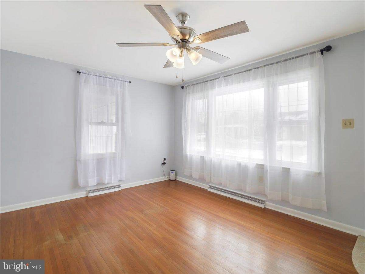 507 Ridge Avenue photo 2