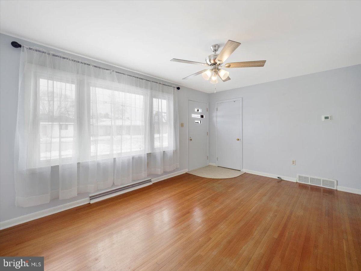 507 Ridge Avenue photo 3