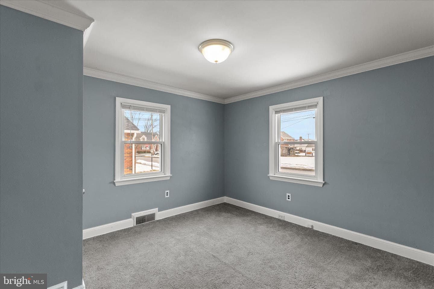 72 Patrick Avenue photo 11