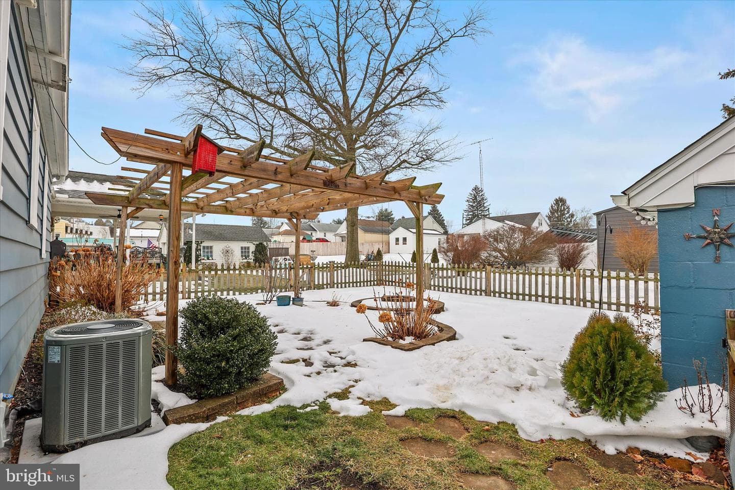 72 Patrick Avenue photo 23