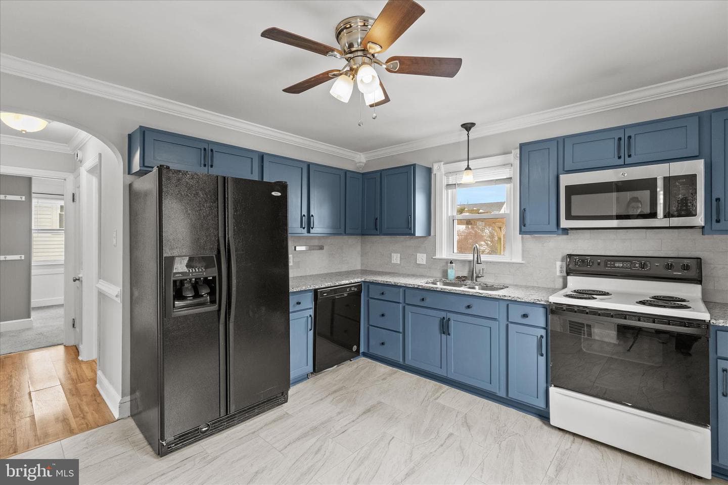 72 Patrick Avenue photo 9