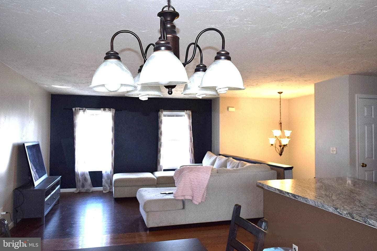 99 Jessica Drive photo 10