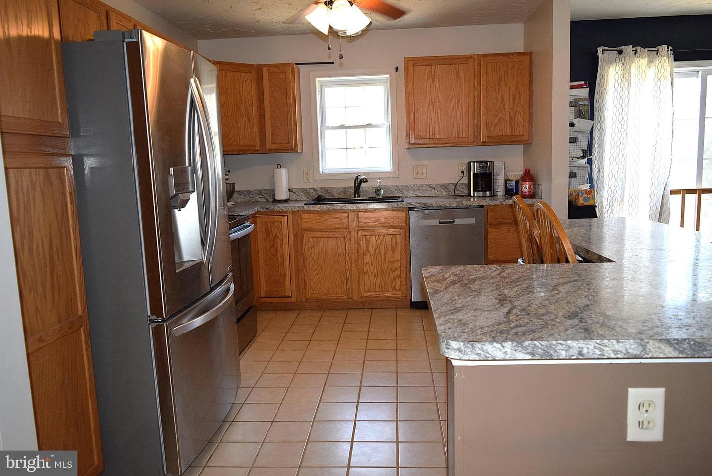 99 Jessica Drive photo 6