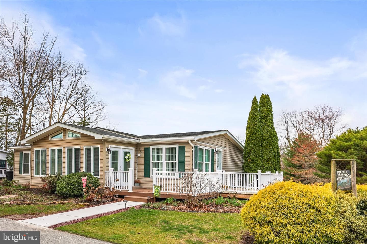 105 Frog Pond Hollow photo 1
