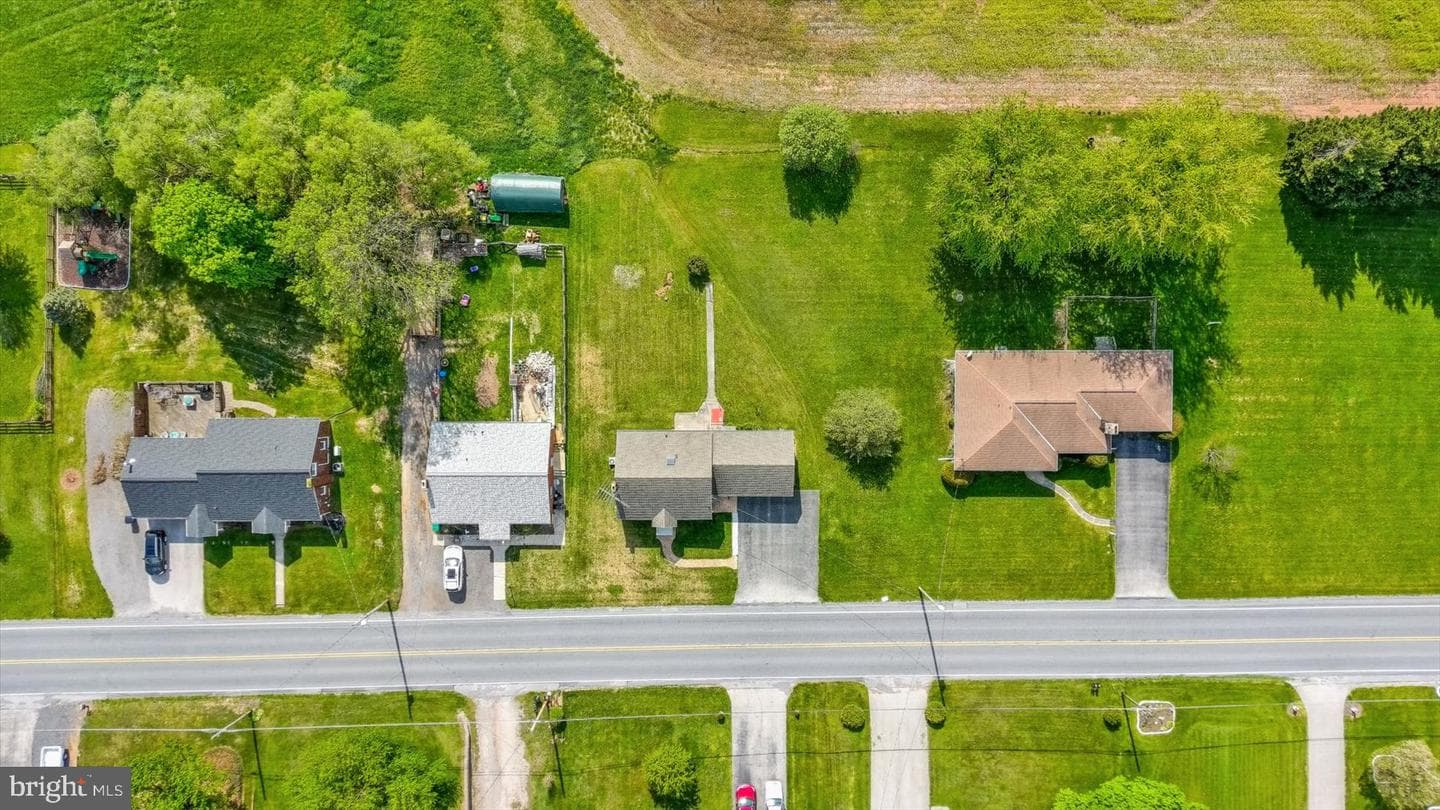 678 Littlestown Road photo 46