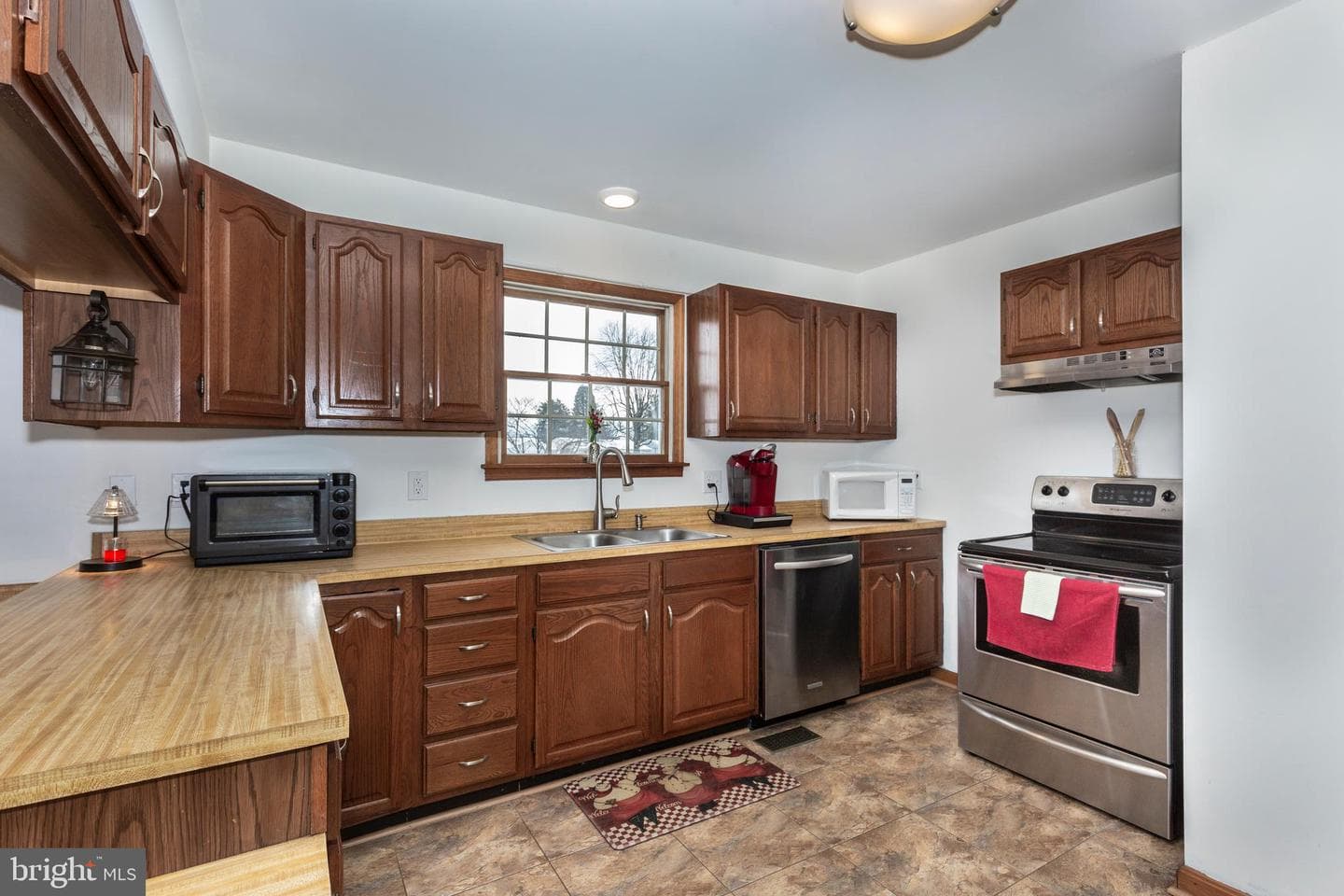 720 W Myrtle Street photo 12