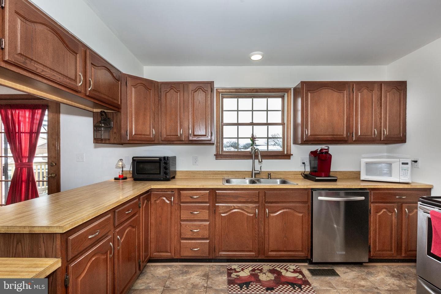 720 W Myrtle Street photo 13