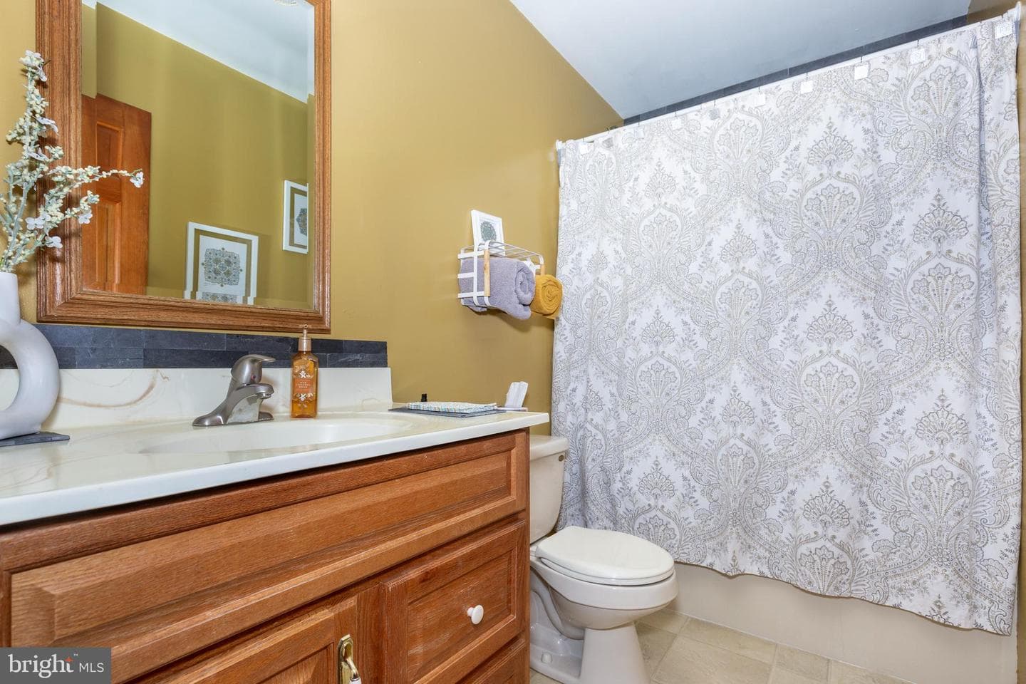 720 W Myrtle Street photo 26