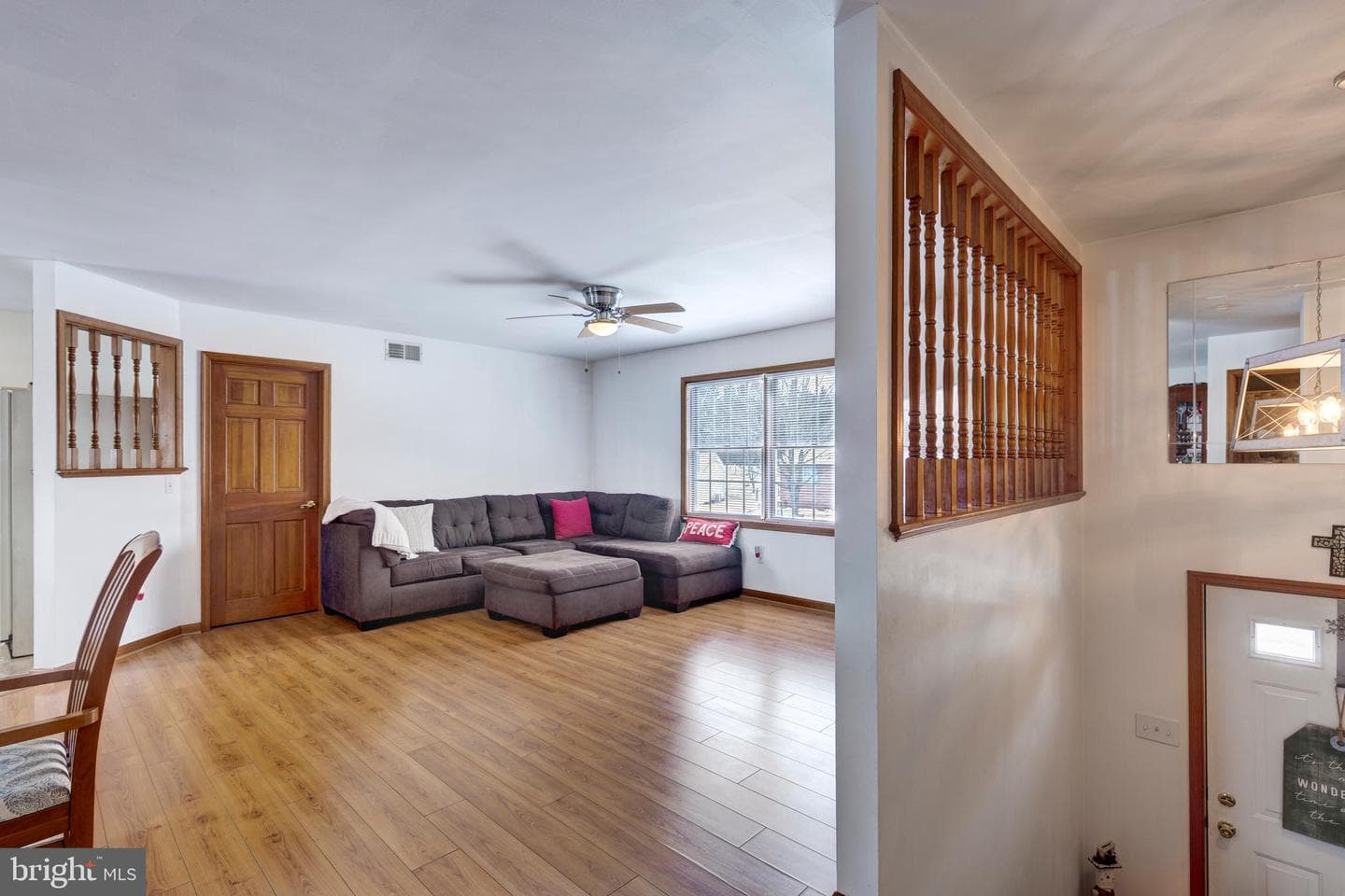 720 W Myrtle Street photo 3
