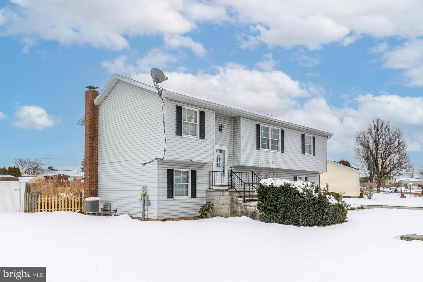 720 W Myrtle Street photo 48
