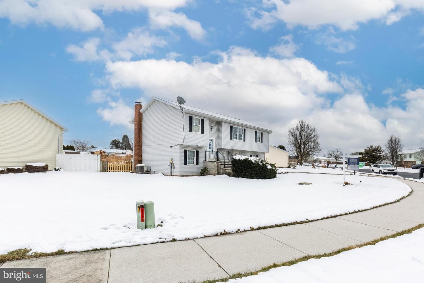 720 W Myrtle Street photo 49
