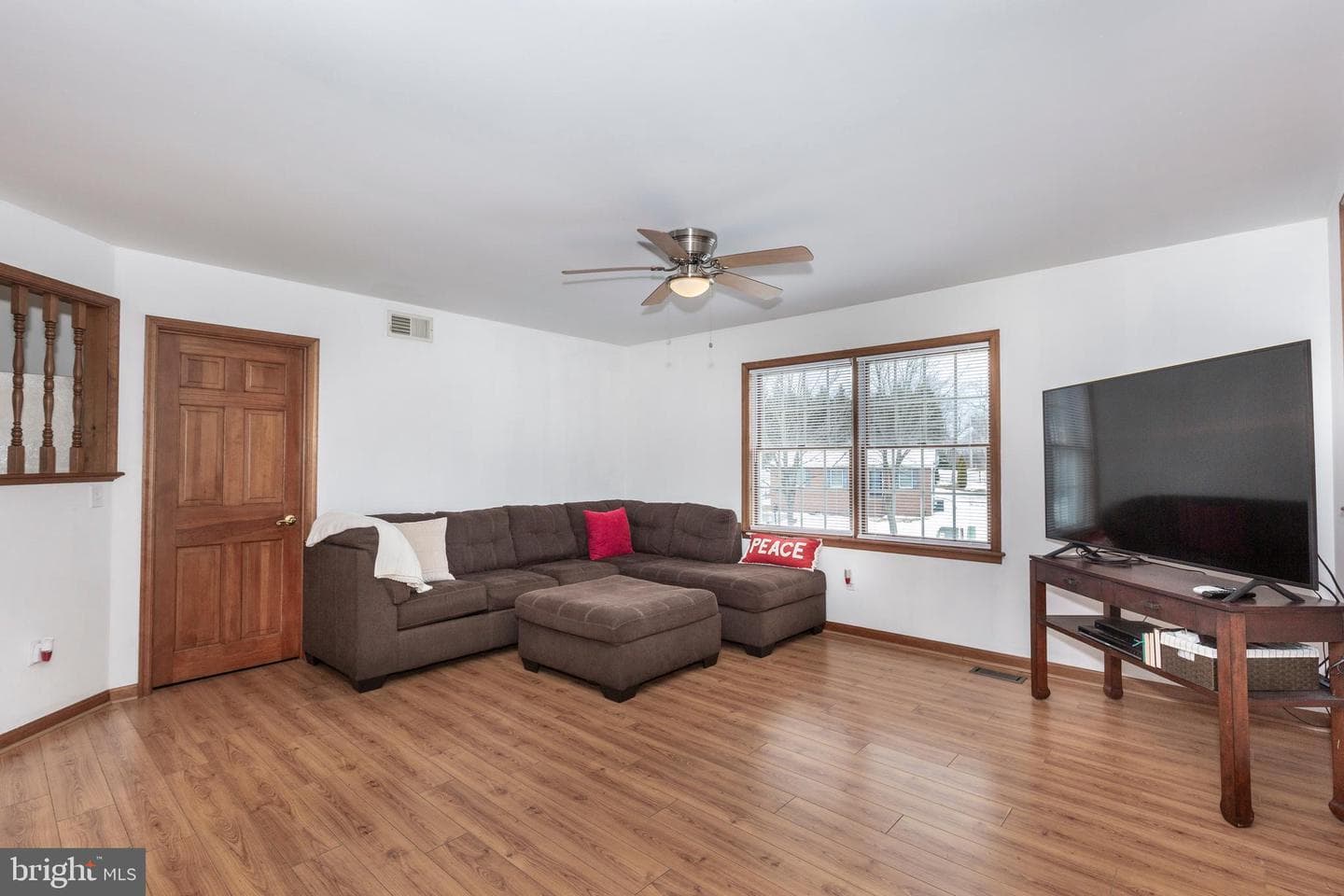 720 W Myrtle Street photo 5