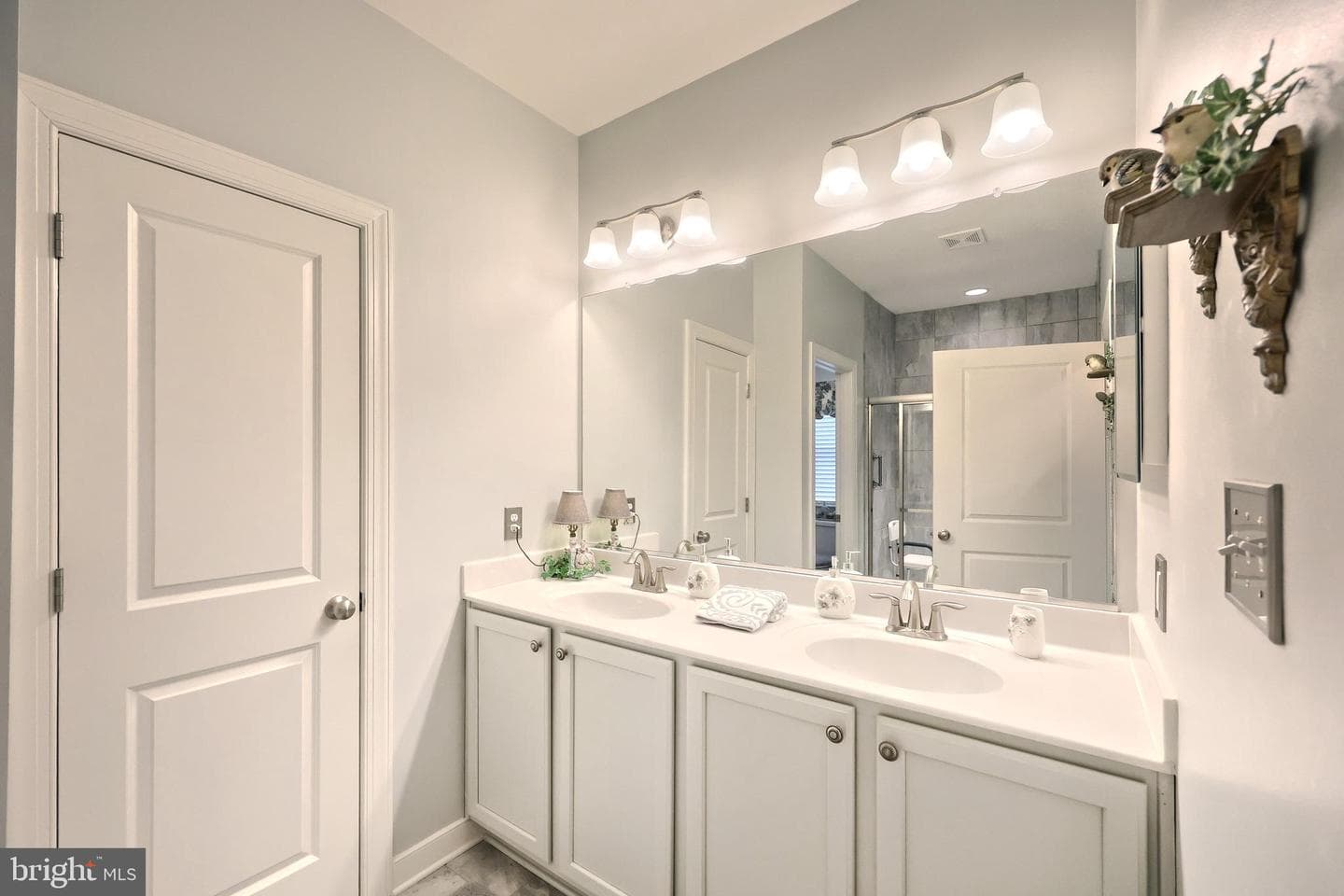 221 Savannah Drive photo 22