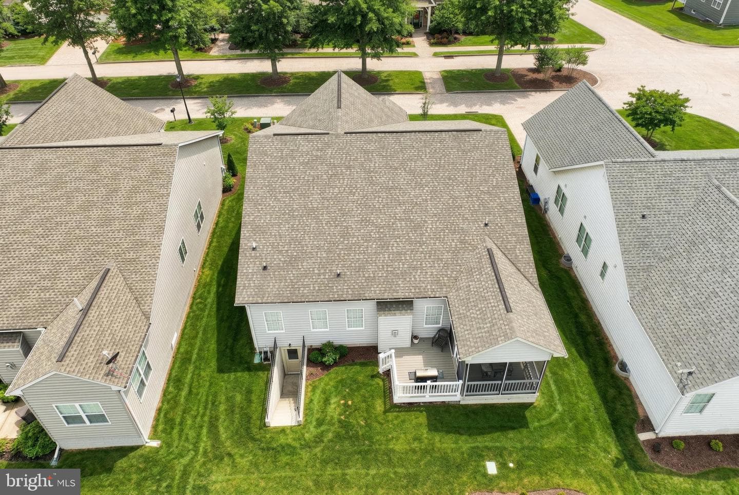 221 Savannah Drive photo 8
