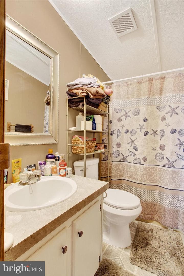 252 Lane Avenue photo 15