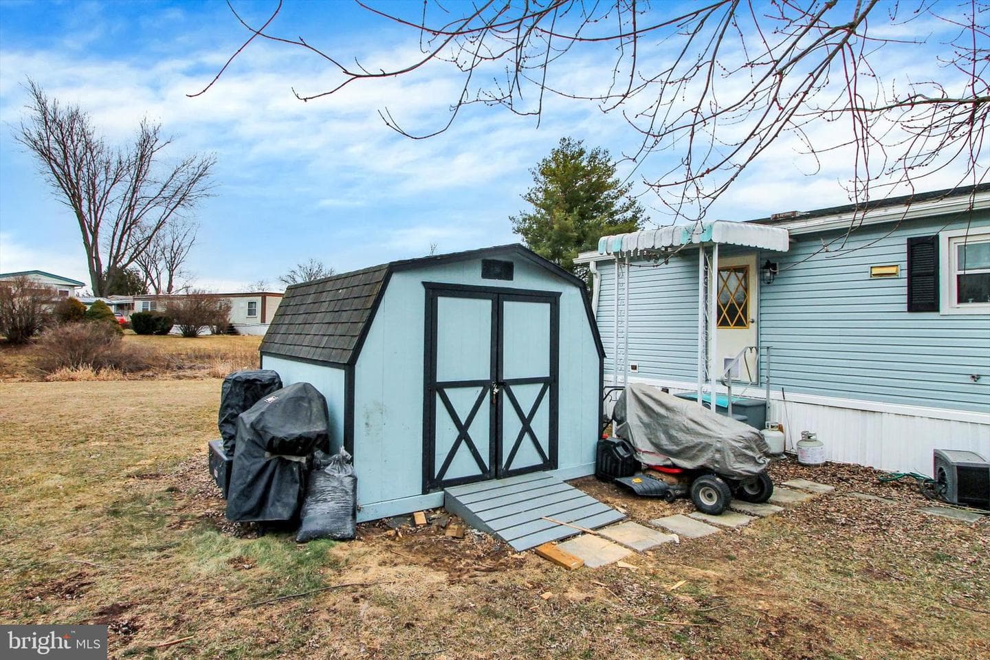252 Lane Avenue photo 16