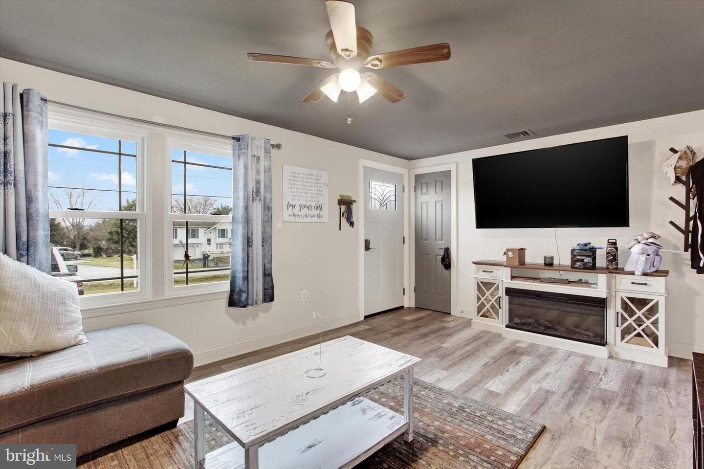 16 Sedgwick Drive photo 6